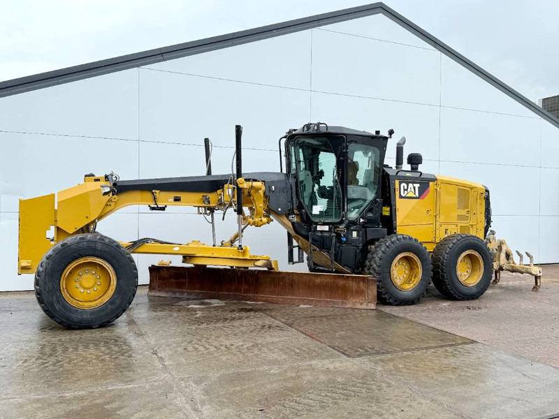 Cat 140M3 - Pushblock / Ripper / Joystick Controls - Grader: picture 1 Cat 140M3 - Pushblock / Ripper / Joystick Controls - Grader: picture 1