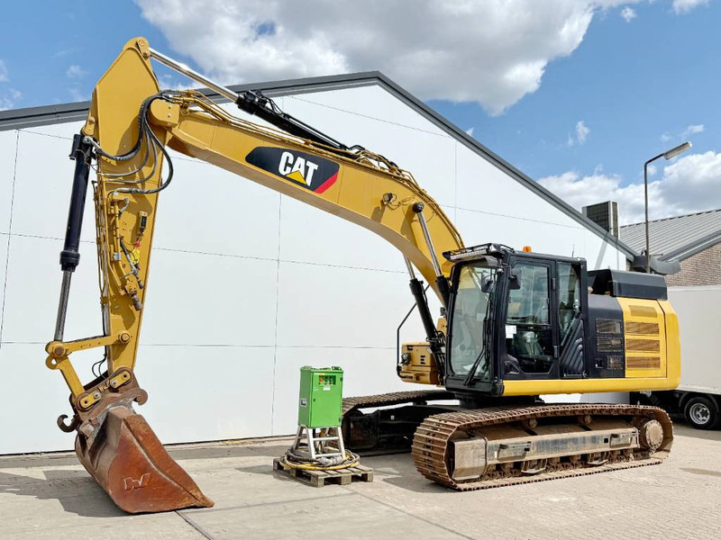 Cat 323FL Z-Line Full Electric - 300kWh Capacity - Crawler excavator: picture 2 Cat 323FL Z-Line Full Electric - 300kWh Capacity - Crawler excavator: picture 2