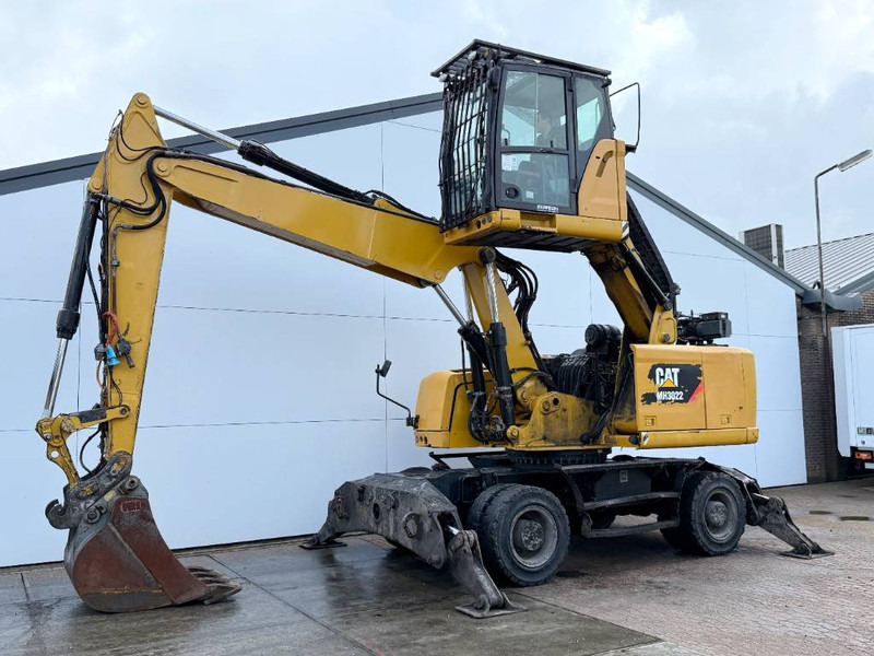 Cat MH3022 HCR - German Machine / Triple Boom - Waste/ Industry handler: picture 1 Cat MH3022 HCR - German Machine / Triple Boom - Waste/ Industry handler: picture 1