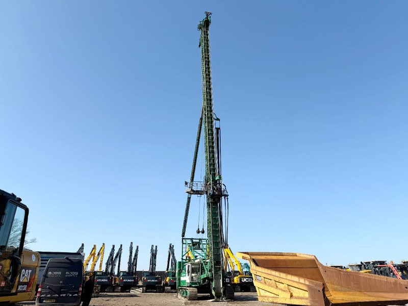 Hitachi KH150GLS-2 - 30.3m Drill / Powerpack / Hydr Tracks - Pile driver: picture 3 Hitachi KH150GLS-2 - 30.3m Drill / Powerpack / Hydr Tracks - Pile driver: picture 3