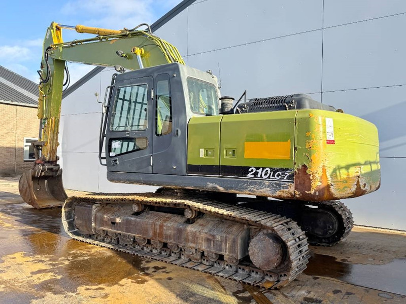 Hyundai 210LC-7 - Hammer Lines / Cummins Engine - Crawler excavator: picture 3 Hyundai 210LC-7 - Hammer Lines / Cummins Engine - Crawler excavator: picture 3