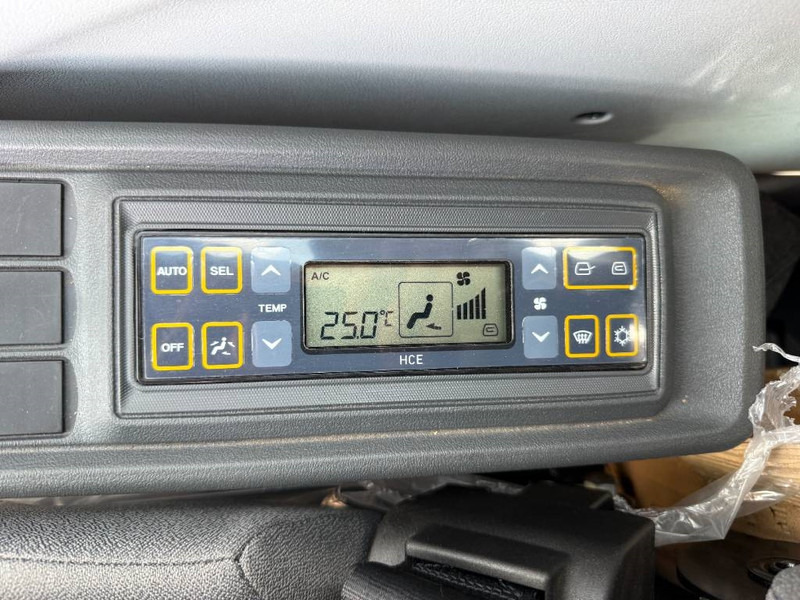 Crawler excavator Hyundai HX360L - New / Unused / Hammer Lines: picture 11 Crawler excavator Hyundai HX360L - New / Unused / Hammer Lines: picture 11