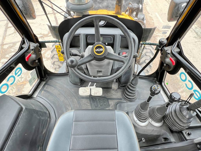 New Backhoe loader JCB 3DX - Telescopic Boom / Hammer Lines / AC - New: picture 6