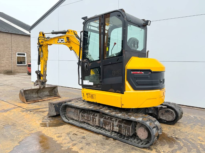 JCB 48Z-1 - Hammer Lines / Quick Coupler - Mini excavator: picture 3 JCB 48Z-1 - Hammer Lines / Quick Coupler - Mini excavator: picture 3