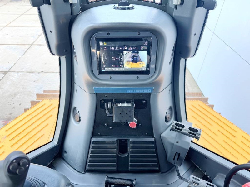 Bulldozer Liebherr PR756 05 Gen8 - NEW! 68 Hours! Powertrain Warranty: picture 9 Bulldozer Liebherr PR756 05 Gen8 - NEW! 68 Hours! Powertrain Warranty: picture 9