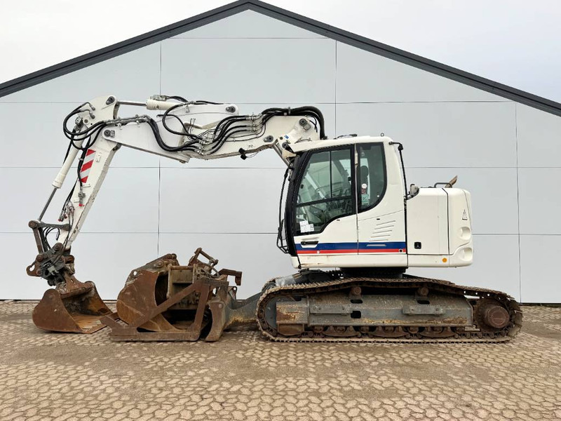Liebherr R914 Compact - Triple Boom + Extra Attachments - Crawler excavator: picture 1 Liebherr R914 Compact - Triple Boom + Extra Attachments - Crawler excavator: picture 1