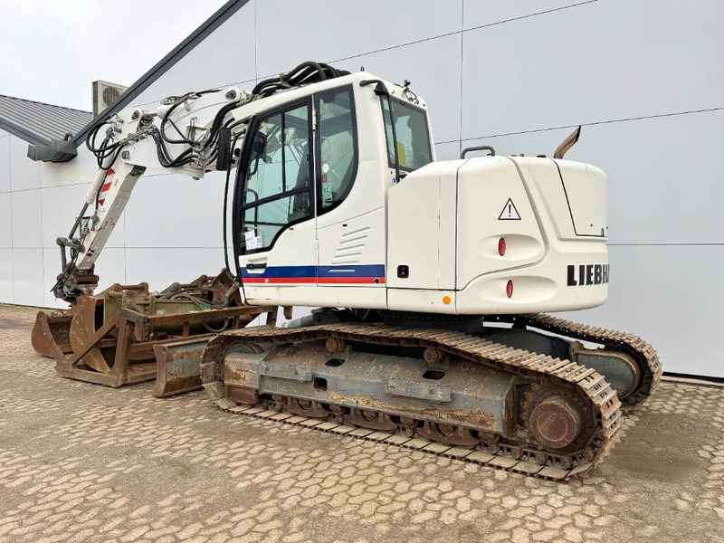 Liebherr R914 Compact - Triple Boom + Extra Attachments - Crawler excavator: picture 5 Liebherr R914 Compact - Triple Boom + Extra Attachments - Crawler excavator: picture 5