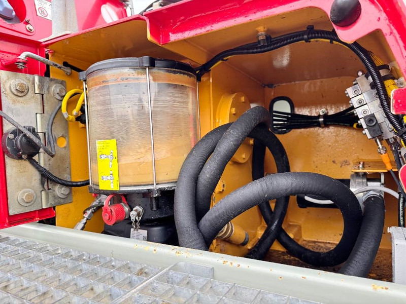 Crawler excavator Liebherr R926WLC - Dutch Machine / Camera / Quick Coupler: picture 19