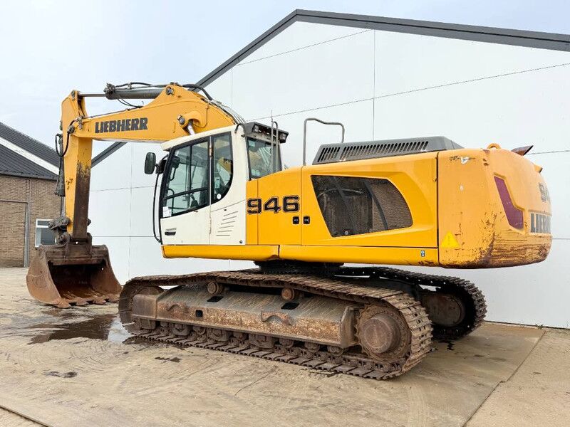 Liebherr R946LC - Automatic Greasing / Rear + Side Camera - Crawler excavator: picture 3 Liebherr R946LC - Automatic Greasing / Rear + Side Camera - Crawler excavator: picture 3