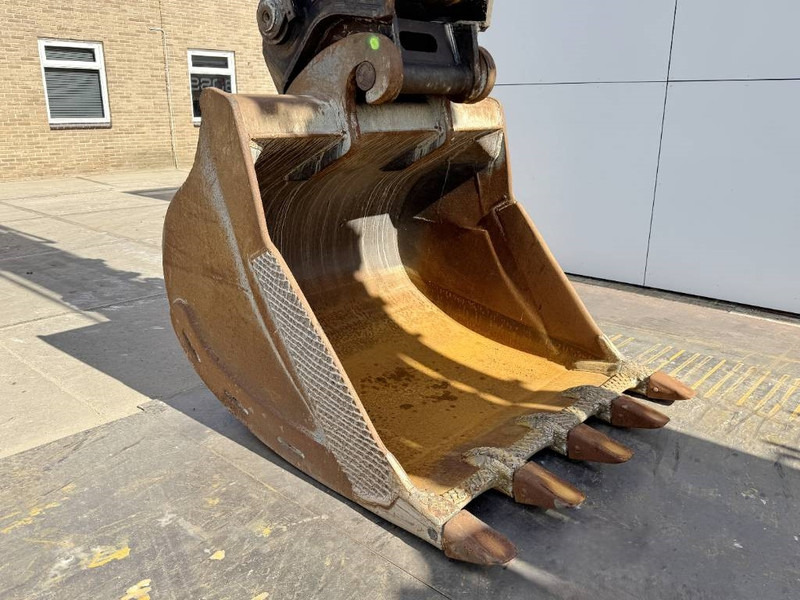 Crawler excavator Liebherr R956 HD - Hammer Lines / Quick Coupler / Camera: picture 17