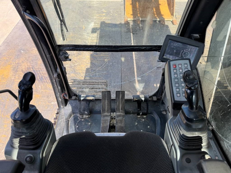 Crawler excavator Liebherr R956 HD - Hammer Lines / Quick Coupler / Camera: picture 8