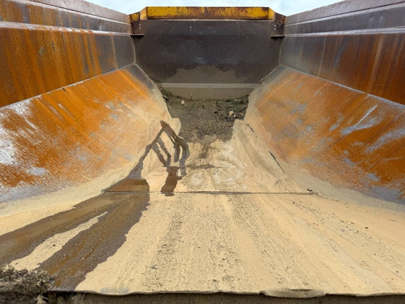 Articulated dumper Volvo A40E - Camera / Airco / Heated Seat: picture 16