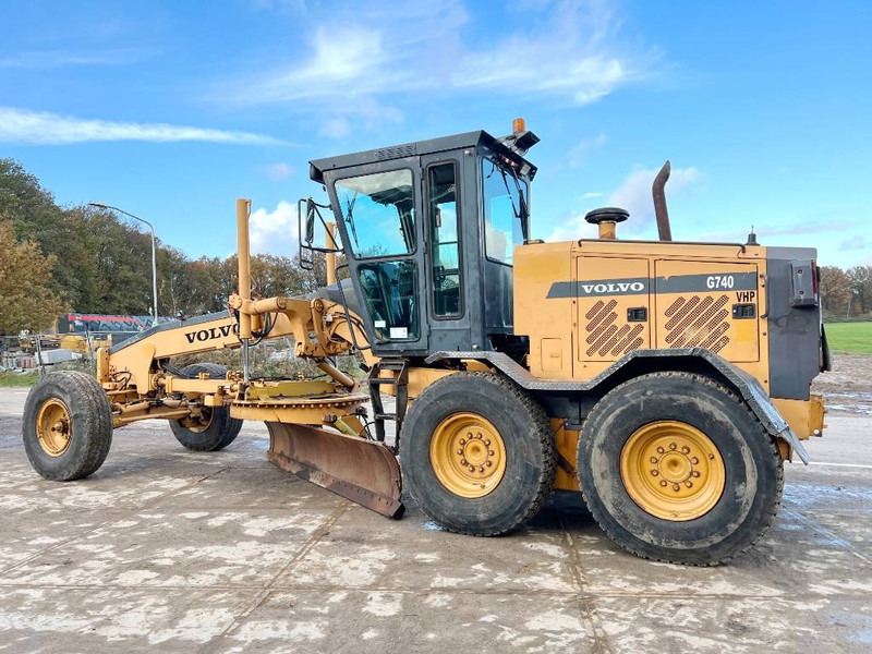 Volvo G740B - EPA Certified / Cummins Engine! - Grader: picture 2 Volvo G740B - EPA Certified / Cummins Engine! - Grader: picture 2