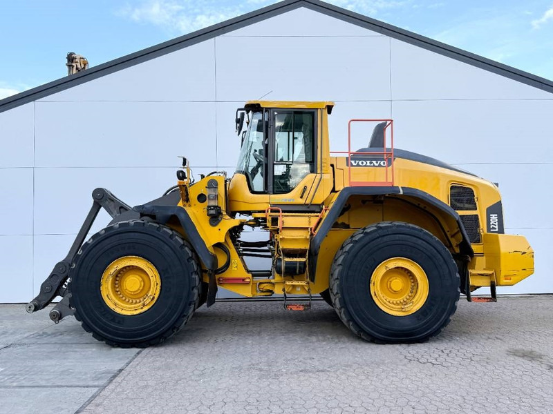 Volvo L220H - German Machine / 3rd Function - Wheel loader: picture 1 Volvo L220H - German Machine / 3rd Function - Wheel loader: picture 1