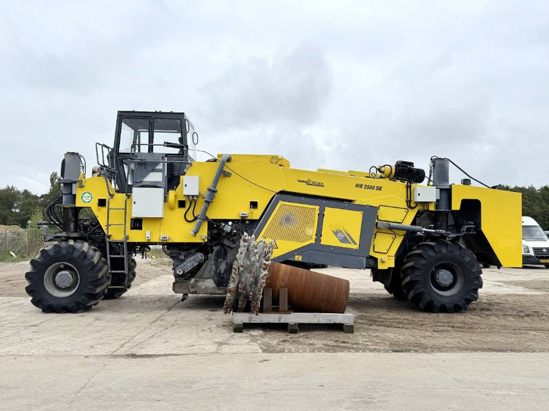 Wirtgen WR2500SK - Dutch Machine / Extra Miller and Tires - Asphalt machine: picture 2 Wirtgen WR2500SK - Dutch Machine / Extra Miller and Tires - Asphalt machine: picture 2