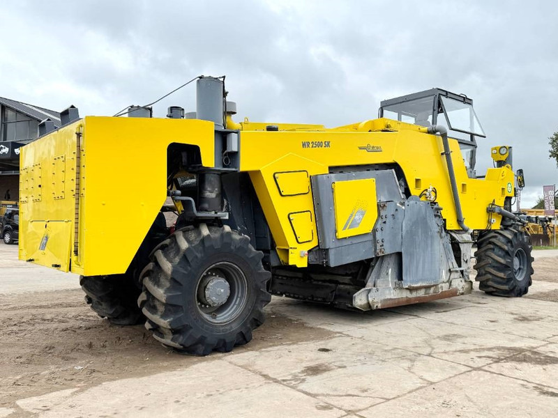 Wirtgen WR2500SK - Dutch Machine / Extra Miller and Tires - Asphalt machine: picture 5 Wirtgen WR2500SK - Dutch Machine / Extra Miller and Tires - Asphalt machine: picture 5