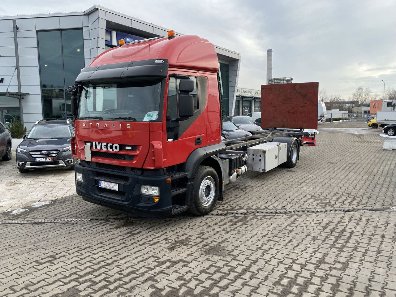 IVECO Stralis 360 AT 190 / Euro 5 / NEW Service / Long Frame - Cab chassis truck: picture 1 IVECO Stralis 360 AT 190 / Euro 5 / NEW Service / Long Frame - Cab chassis truck: picture 1