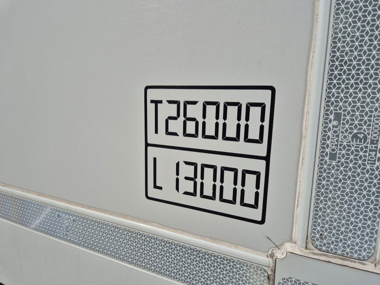 Refrigerator truck Mercedes-Benz Antos 2532 L: picture 27