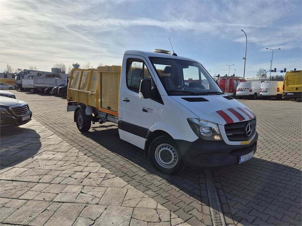 Mercedes-Benz Sprinter 316 CDi Aut. / HUMMEL HU2 / WEBASTO / 1 O - Garbage truck: picture 5 Mercedes-Benz Sprinter 316 CDi Aut. / HUMMEL HU2 / WEBASTO / 1 O - Garbage truck: picture 5