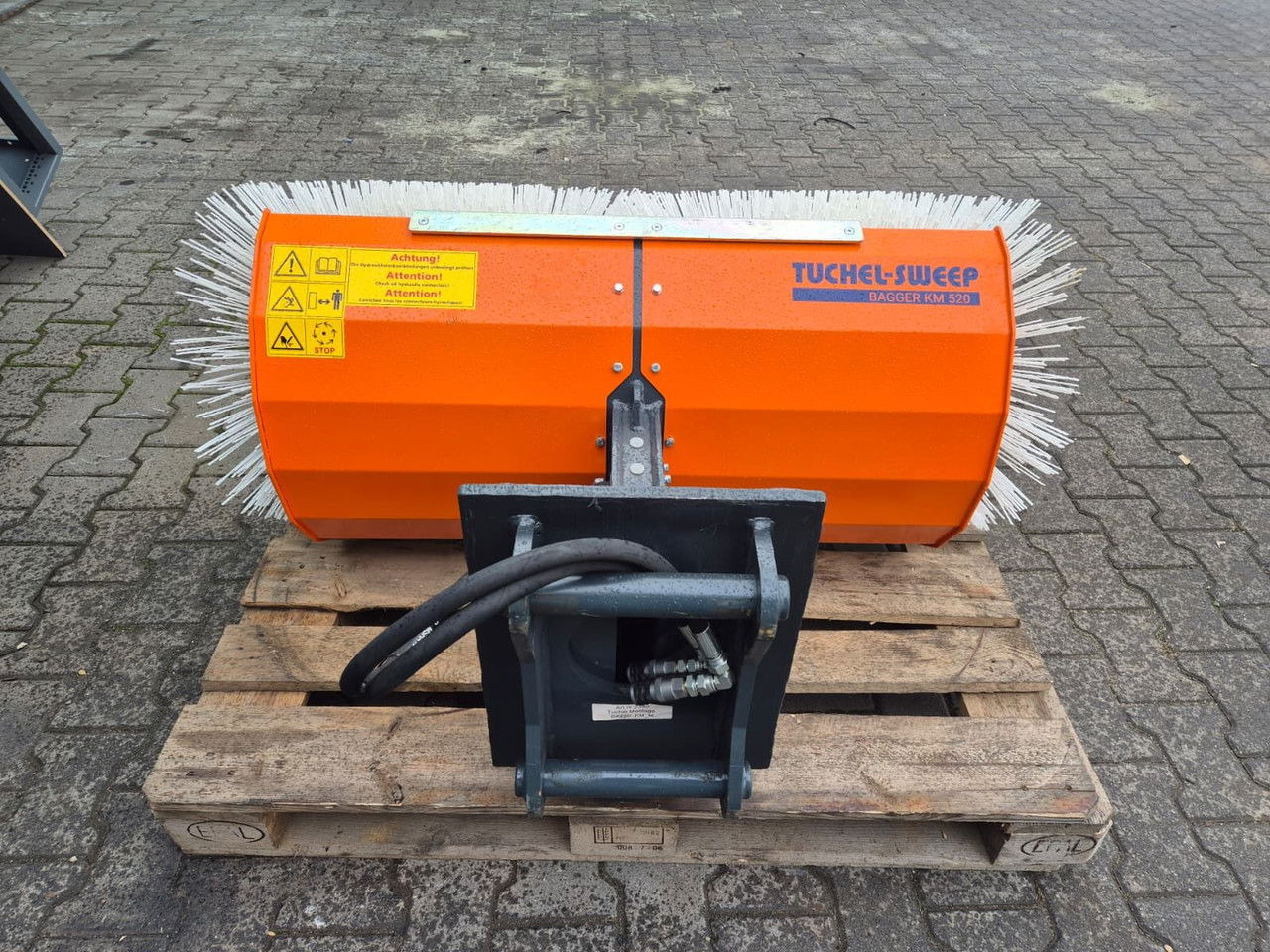 Tuchel Bagger KM 520 - Broom: picture 2 Tuchel Bagger KM 520 - Broom: picture 2