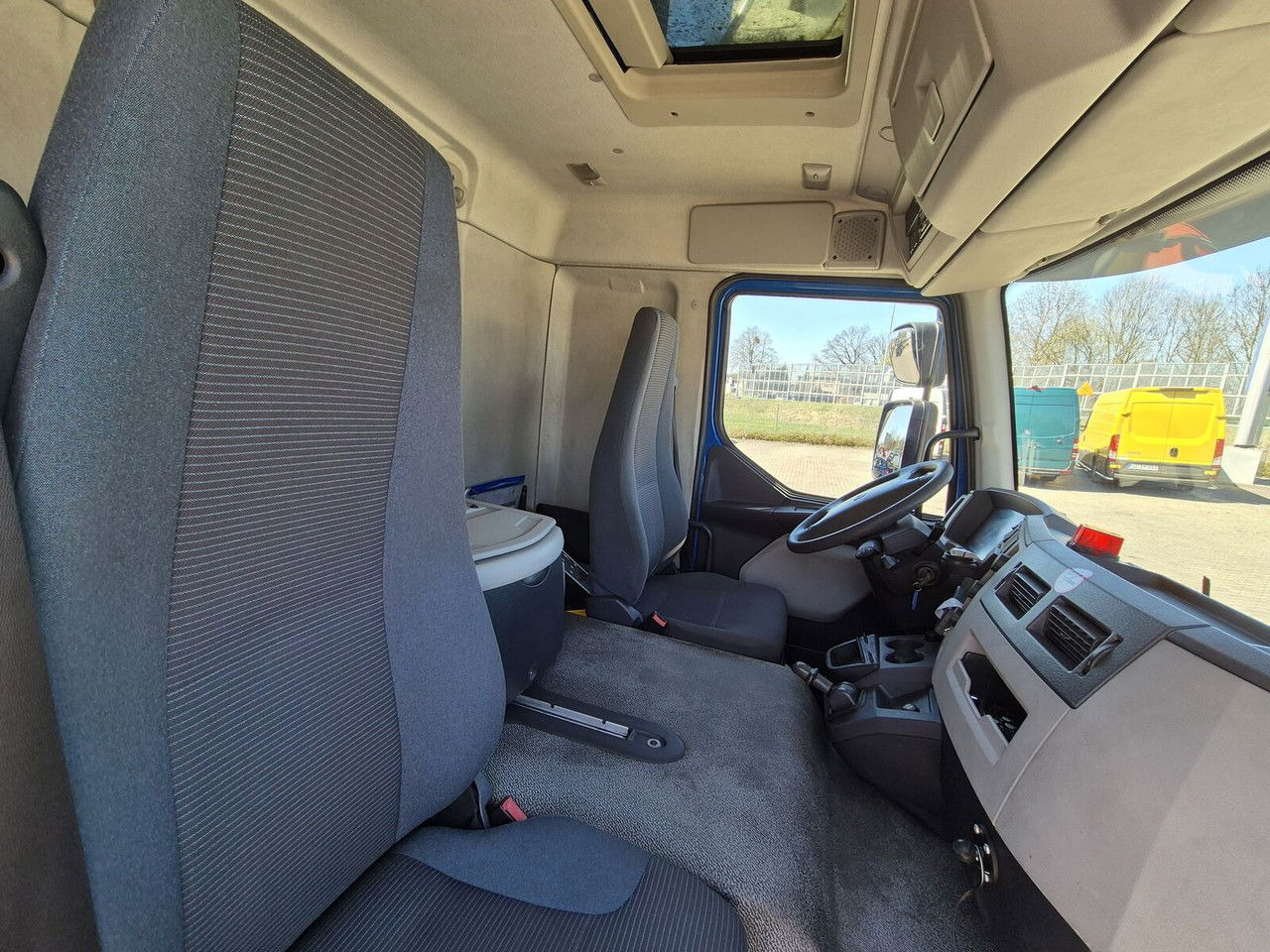 Refrigerator truck Volvo FL 290 Frigoblock / 1 Owner / LOW KM: picture 19