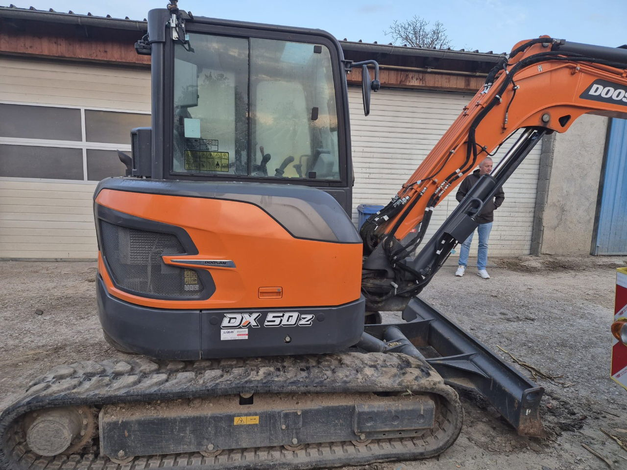 Doosan DX50Z-7 - Powertilt - 2022 Year - 320 Working Hours - Mini excavator: picture 3 Doosan DX50Z-7 - Powertilt - 2022 Year - 320 Working Hours - Mini excavator: picture 3