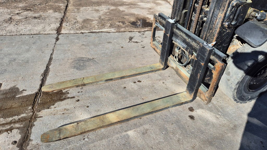 Hyster H2.5XT - 2013 Year - Triplex - 6990 Hours - Forklift: picture 2 Hyster H2.5XT - 2013 Year - Triplex - 6990 Hours - Forklift: picture 2