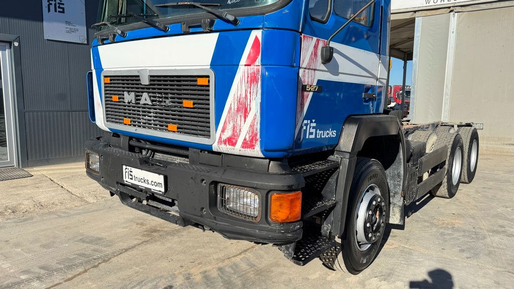 MAN 25.272 6x4 chassis- complete spring - Cab chassis truck: picture 2 MAN 25.272 6x4 chassis- complete spring - Cab chassis truck: picture 2