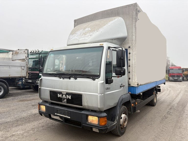 MAN 9.174 4x2 stake body+tarpaulin - Dropside/ Flatbed truck: picture 1 MAN 9.174 4x2 stake body+tarpaulin - Dropside/ Flatbed truck: picture 1