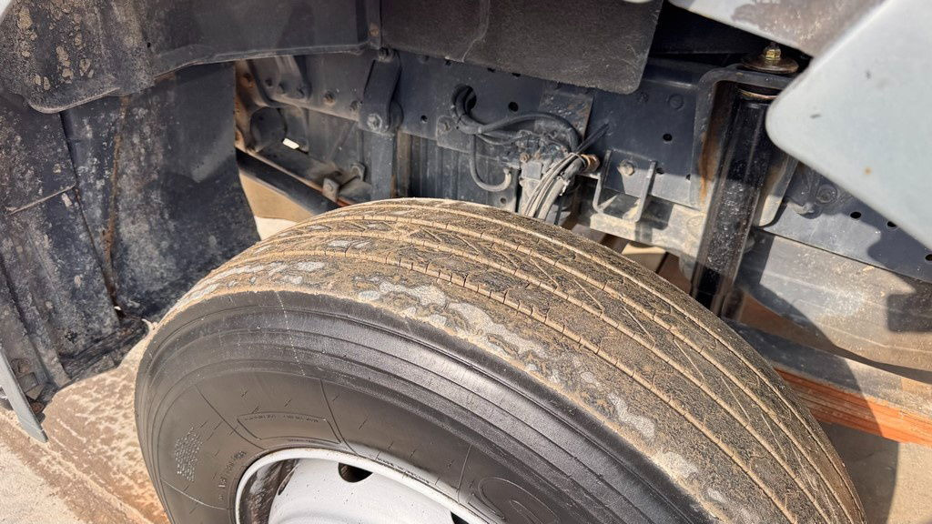 Concrete mixer truck MAN FE 410A 6x4 mixer - 7m3 - euro 3: picture 11