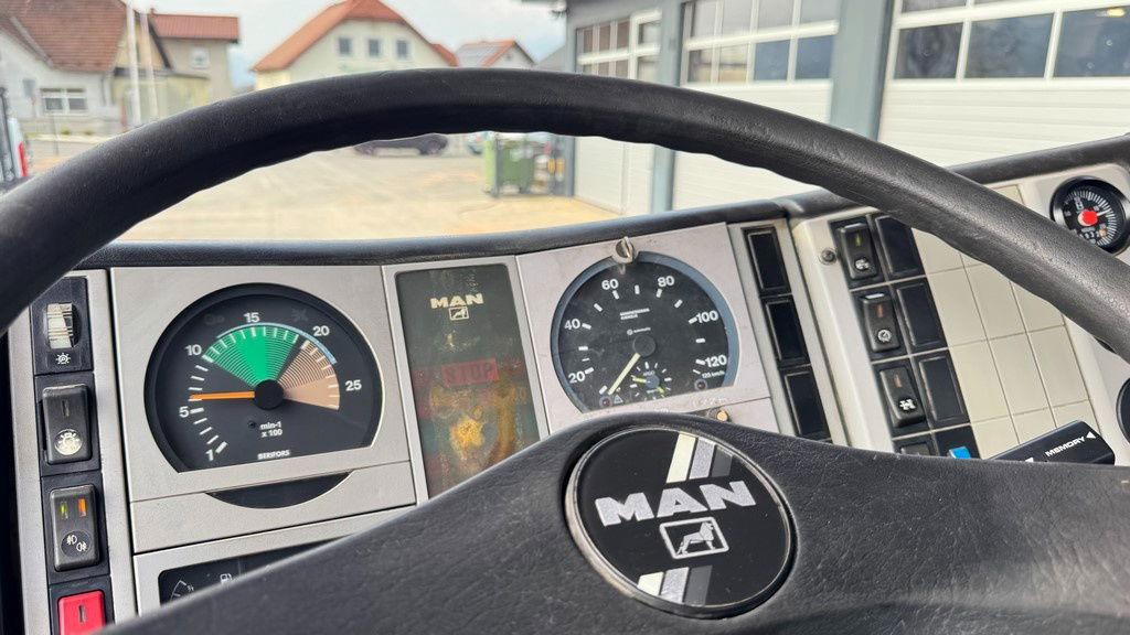 Concrete mixer truck MAN FE 410A 6x4 mixer - 7m3 - euro 3: picture 24