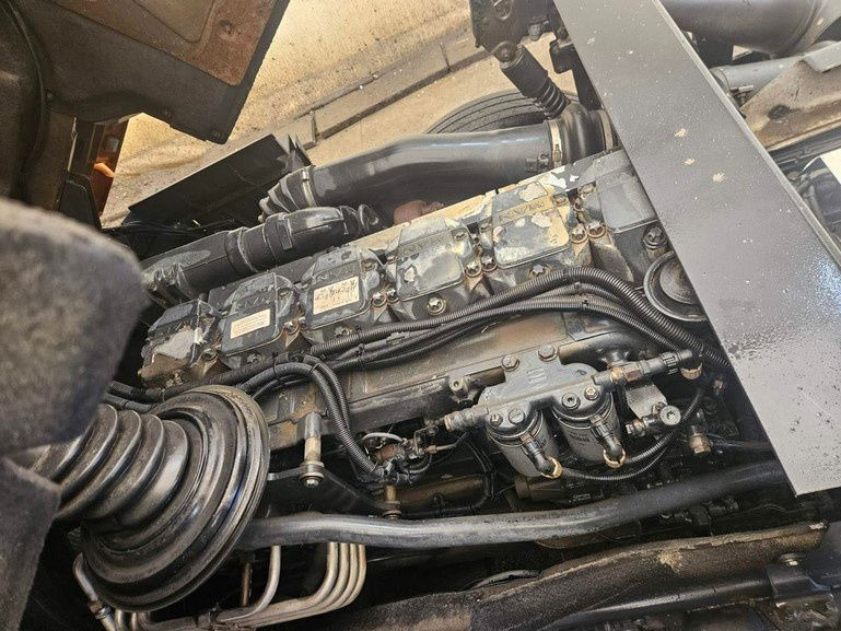 Concrete mixer truck MAN FE 410A 6x4 mixer - 7m3 - euro 3: picture 18