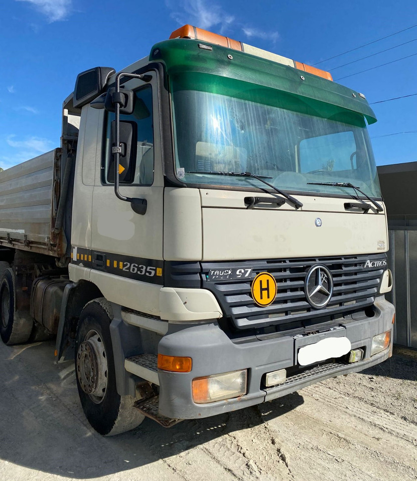 Mercedes-Benz Actros 2635 K 6X4 3 sided tipper - Tipper: picture 4 Mercedes-Benz Actros 2635 K 6X4 3 sided tipper - Tipper: picture 4