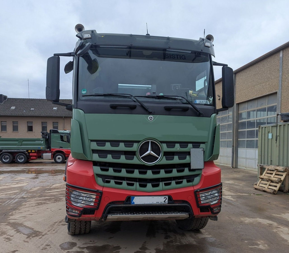 Mercedes-Benz Actros 2651 6X4 meiller bordmatic tipper - Tipper: picture 2 Mercedes-Benz Actros 2651 6X4 meiller bordmatic tipper - Tipper: picture 2