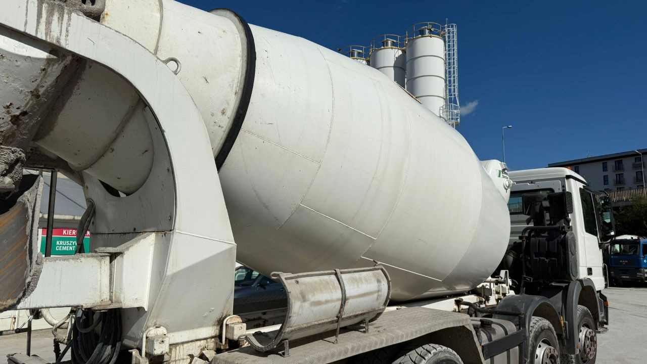 Mercedes-Benz Actros 3532 8x4 beton Schwing mixer 10m3 - Concrete mixer truck: picture 5 Mercedes-Benz Actros 3532 8x4 beton Schwing mixer 10m3 - Concrete mixer truck: picture 5