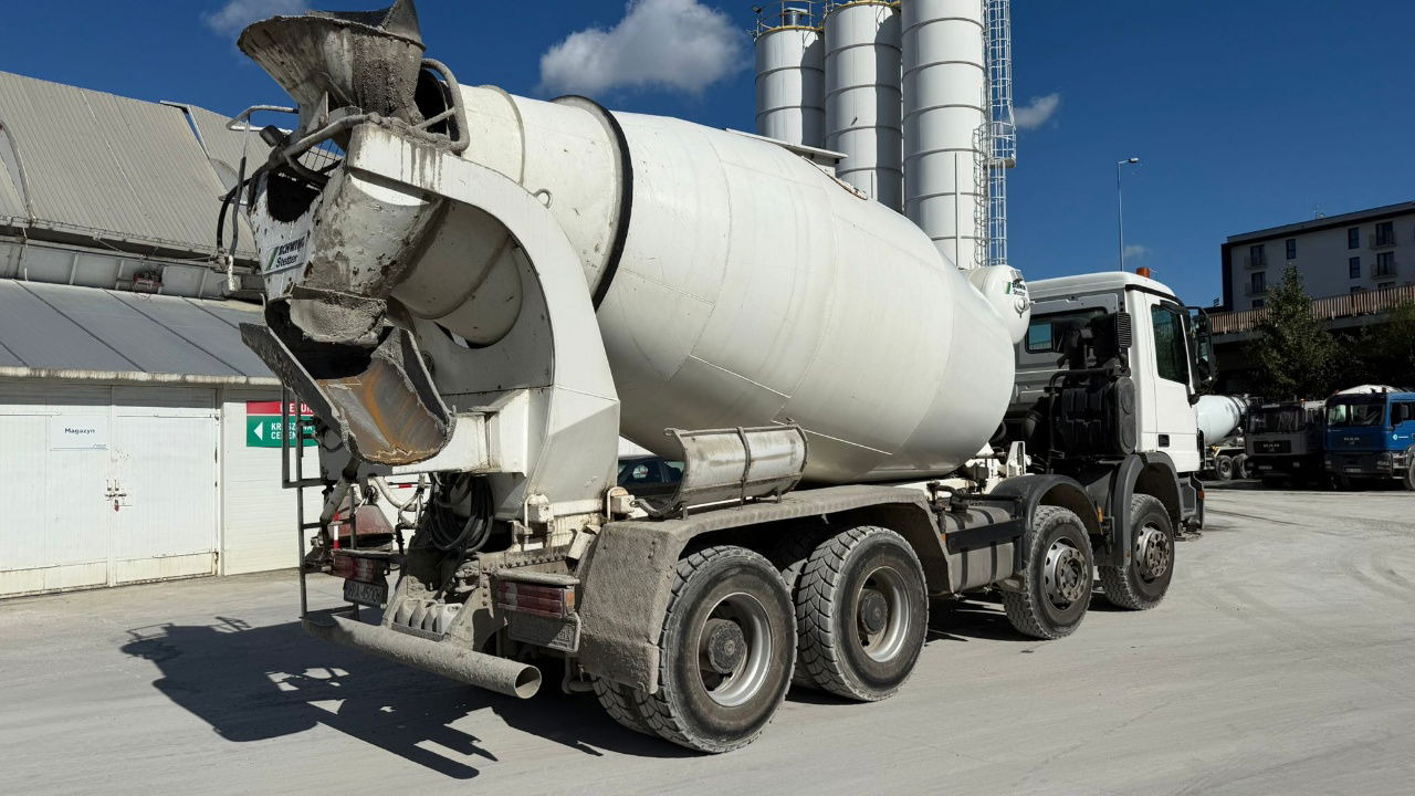 Mercedes-Benz Actros 3532 8x4 beton Schwing mixer 10m3 - Concrete mixer truck: picture 4 Mercedes-Benz Actros 3532 8x4 beton Schwing mixer 10m3 - Concrete mixer truck: picture 4
