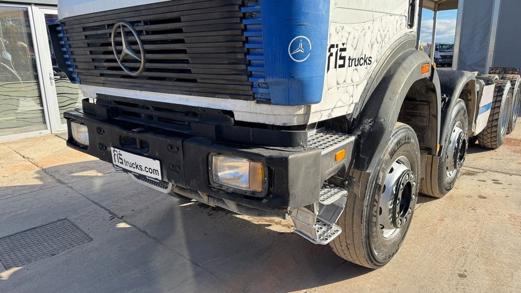 Mercedes-Benz SK 3234 8x4 chassis - Cab chassis truck: picture 2 Mercedes-Benz SK 3234 8x4 chassis - Cab chassis truck: picture 2