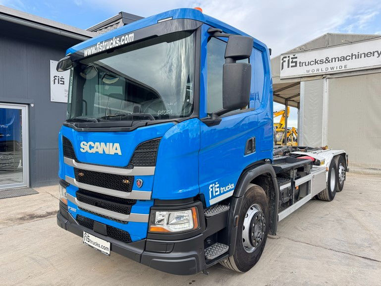 Scania P 360 6x2 palfinger abroll tipper - steering axle - Container transporter/ Swap body truck: picture 1 Scania P 360 6x2 palfinger abroll tipper - steering axle - Container transporter/ Swap body truck: picture 1