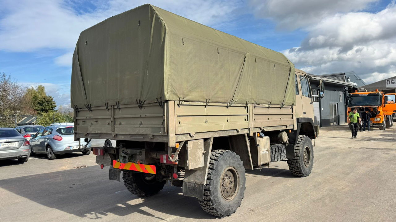 Steyr 12M18 4X4 stake body -  truck - Curtainsider truck: picture 4 Steyr 12M18 4X4 stake body -  truck - Curtainsider truck: picture 4