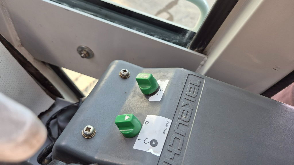 Mini excavator Takeuchi TB138FR - Powertilt - 3X Buckets - 2015 Year: picture 14