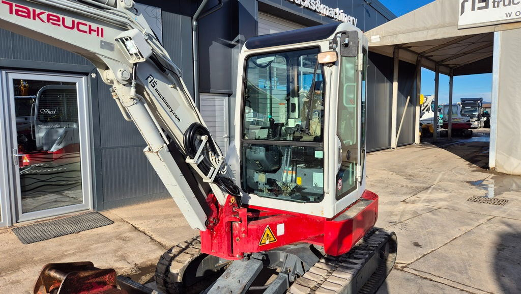 Mini excavator Takeuchi TB138FR - Powertilt - 3X Buckets - 2015 Year: picture 7