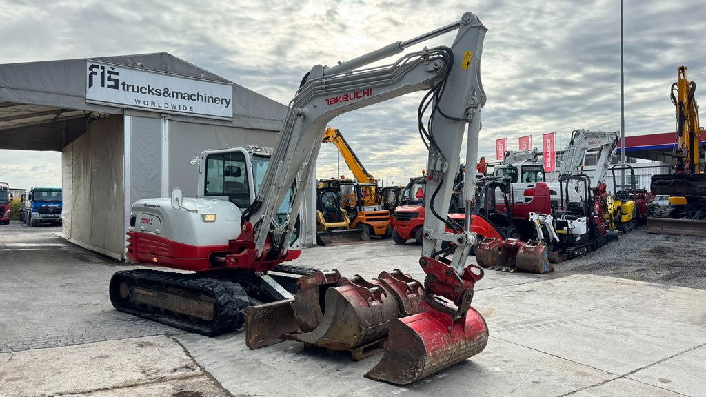 Takeuchi TB290 - 2017 Year - 7580 Hours - Powertilt - Mini excavator: picture 2 Takeuchi TB290 - 2017 Year - 7580 Hours - Powertilt - Mini excavator: picture 2