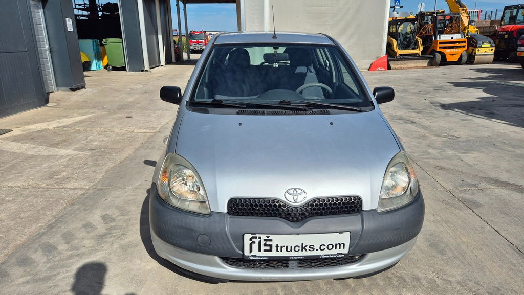 Toyota Yaris 1.0 - Petrol - 5 Doors - AC - Hatchback: picture 3 Toyota Yaris 1.0 - Petrol - 5 Doors - AC - Hatchback: picture 3
