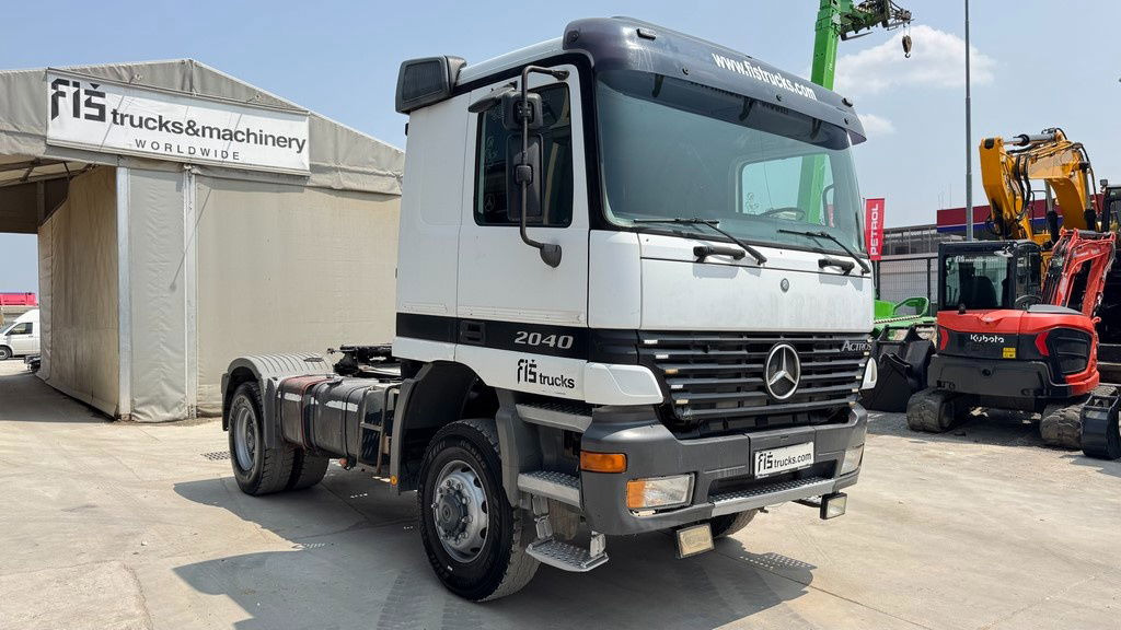 Mercedes-Benz Actros 2040 AS 4x4 tractor unit - tipp. hydr. - Tractor unit: picture 3 Mercedes-Benz Actros 2040 AS 4x4 tractor unit - tipp. hydr. - Tractor unit: picture 3