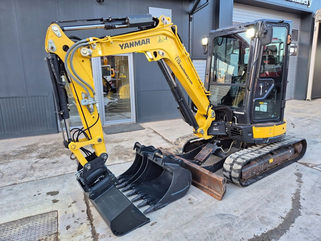 Yanmar VIO33-6 - Powertilt - 3X NEW Buckets - 2020 - Mini excavator: picture 1 Yanmar VIO33-6 - Powertilt - 3X NEW Buckets - 2020 - Mini excavator: picture 1