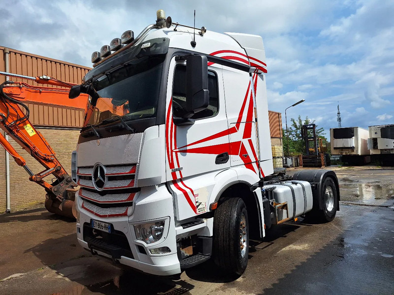 Mercedes-Benz Actros 1851 Actros 1851 Retarder!! - Tractor unit: picture 1 Mercedes-Benz Actros 1851 Actros 1851 Retarder!! - Tractor unit: picture 1