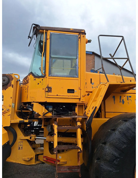 Wheel loader Volvo L220D: picture 7