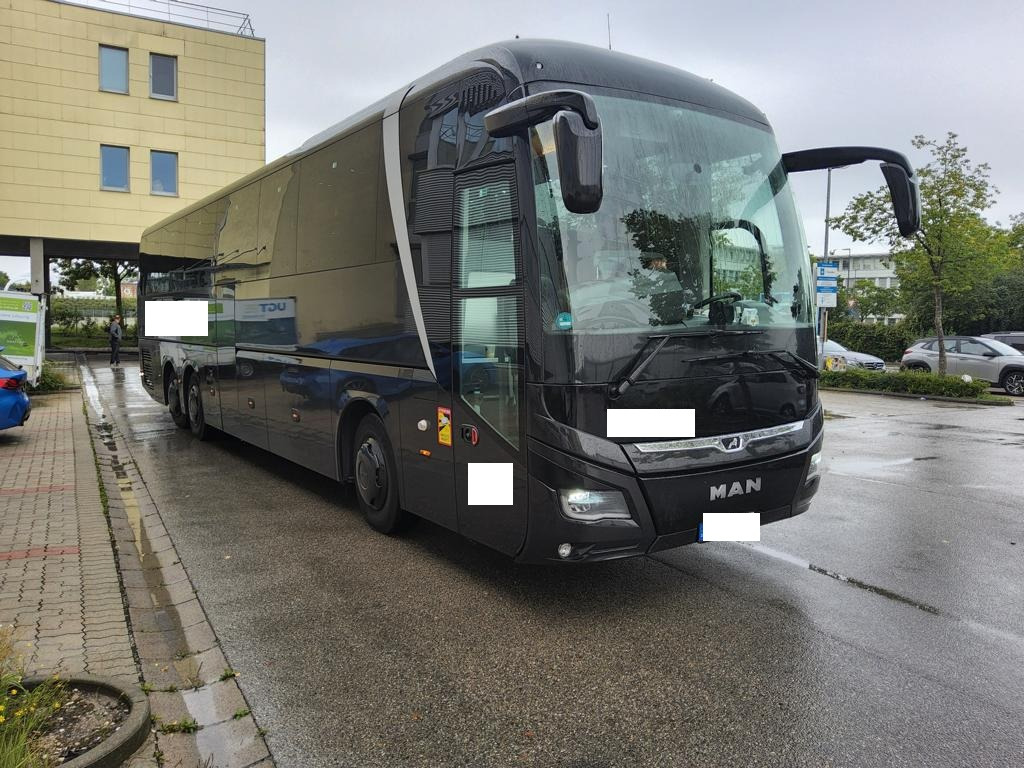 MAN Lion´s Coach C R09 53+1+1 / WC / Küche / Fahrschulpedale - Coach: picture 1 MAN Lion´s Coach C R09 53+1+1 / WC / Küche / Fahrschulpedale - Coach: picture 1