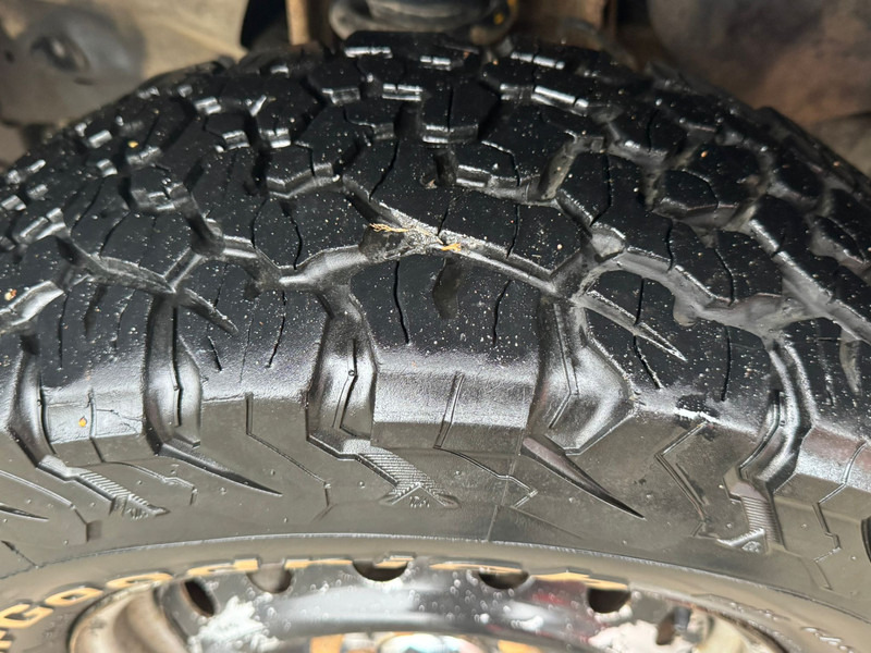 Pickup truck Mitsubishi L200 4*4 airco: picture 14