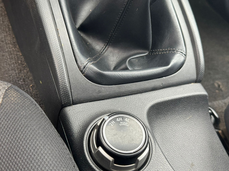 Pickup truck Mitsubishi L200 4*4 airco: picture 16